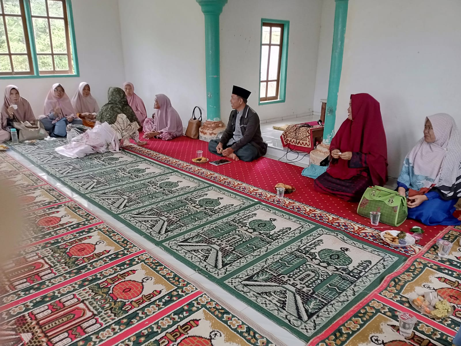 Program Syiar KUA Bunguran Tengah: Ustadz Moch Fandholi Isi Pengajian Majelis Taklim Permata Desa Harapan Jaya